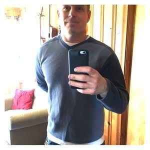 2-tone V-neck Rugby Pullover